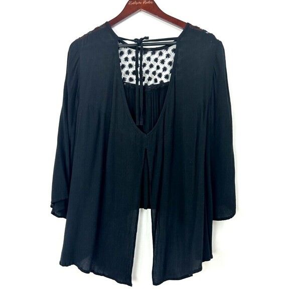 Fashion Fuse Womens Sz L Black Top Sheer Open Back Flare Sleeve Lace Blouse H2 - Picture 5 of 12